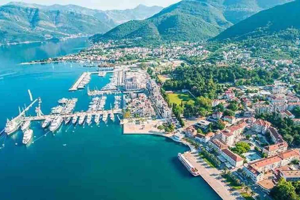 Apartman A&M Tivat Exterior foto